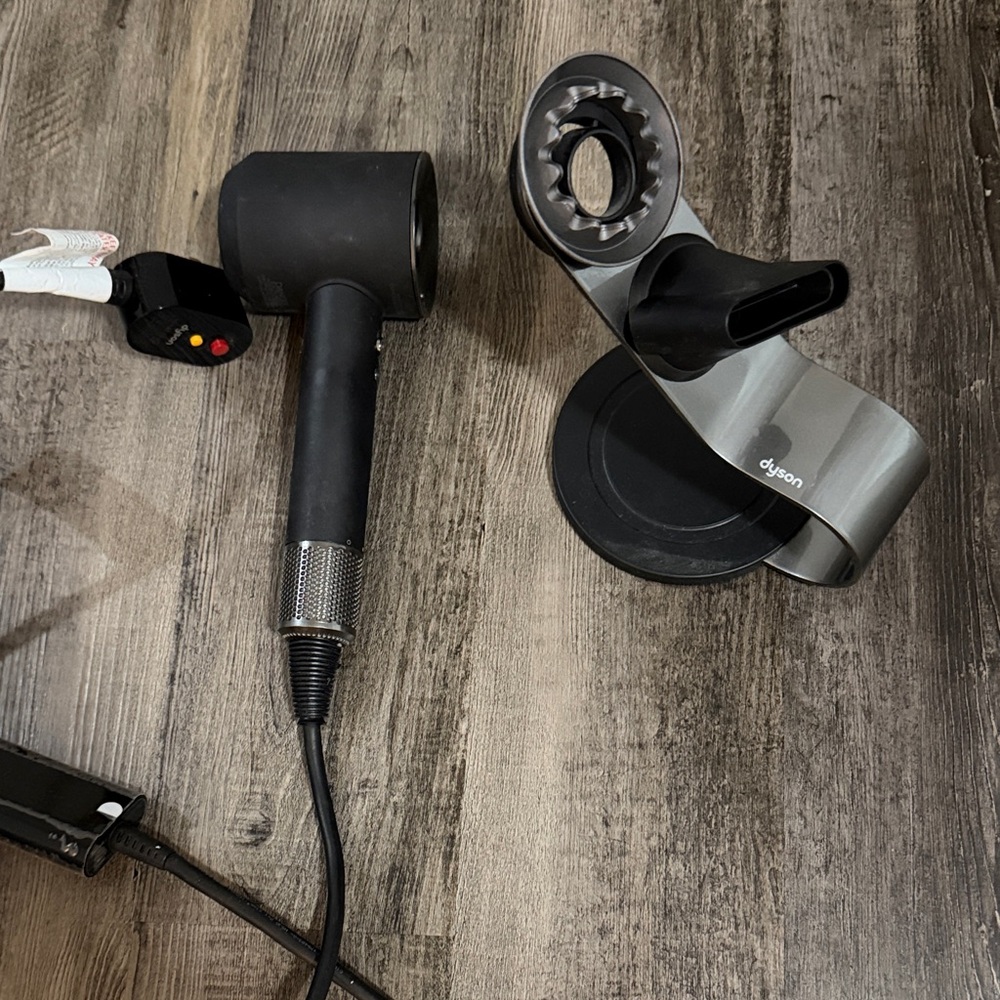 Dyson Hair Dryer in Black and Silver